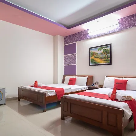 Reddoorz Near Tan Huong Market 2